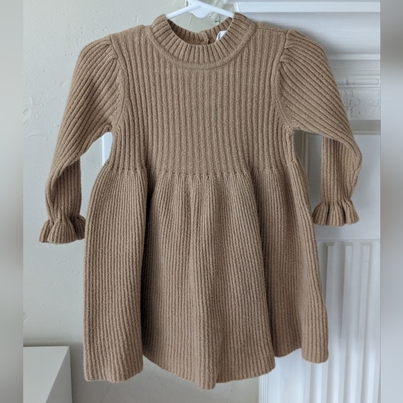 BABYGAP | Knit Ribbed Ruffle Cuff Dress - Picture 4 of 4